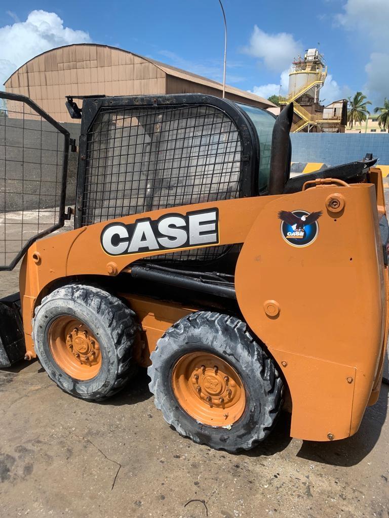 Mini-carregadeira Case 226B4